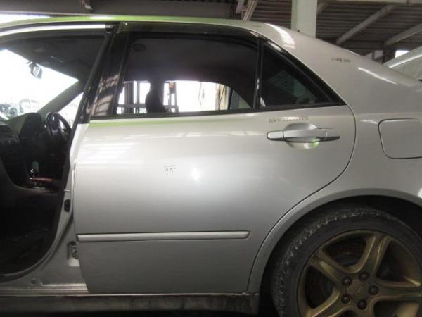 1630014 アルテッツァ SXE10 左リアドア　1C0