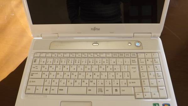 FMV NF/G40 ジャンク品