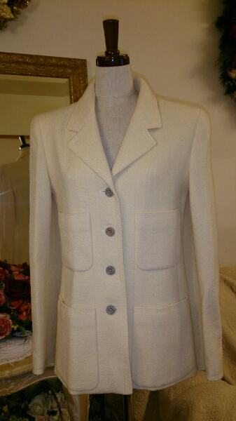 CHANEL ジャケット シャネル Jacket正規品・専門店シャネル CHANEL（ジャケット&frasl;アウター）のフリマアイテム一覧 ツイード CHANEL（スーツ）のフリマアイテム一覧 04P ma－1の通販 chanel ＃38 スーツ 3点セット ツィード グレー&frasl;灰色系）のフリマアイテム一覧 シャネルジャケットの新着記事｜アメーバブログ（アメブロ）