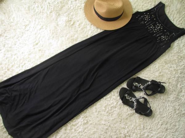 ストロベリーフィールズ　マキシ丈ワンピース　リゾート　