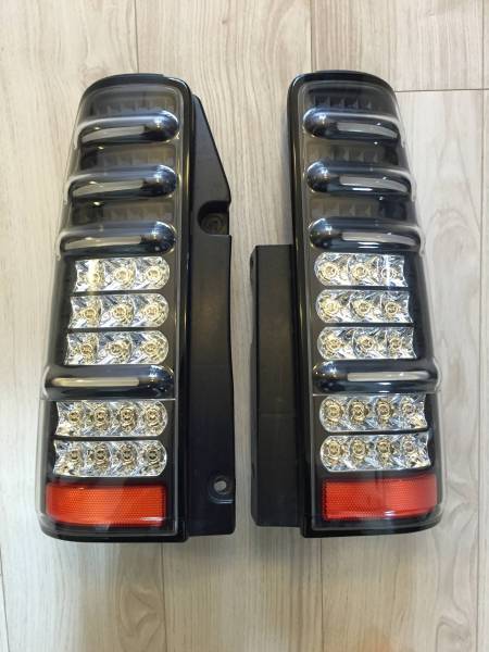 JB23 ジムニー エムブロ ブラック LEDテールランプ 中古訳有 MBRO製