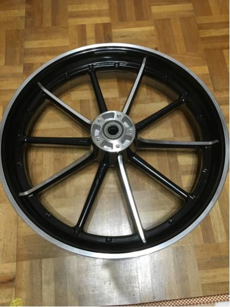 ブレイクアウト純正 フロントホイール FXSB ハーレー オートバイ パーツ