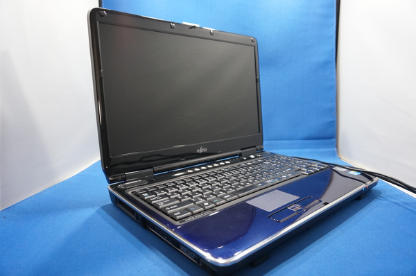 ジャンク 富士通 BIBLO NF/D70 Core2Duo 1GB HDD無 マウンタ無他