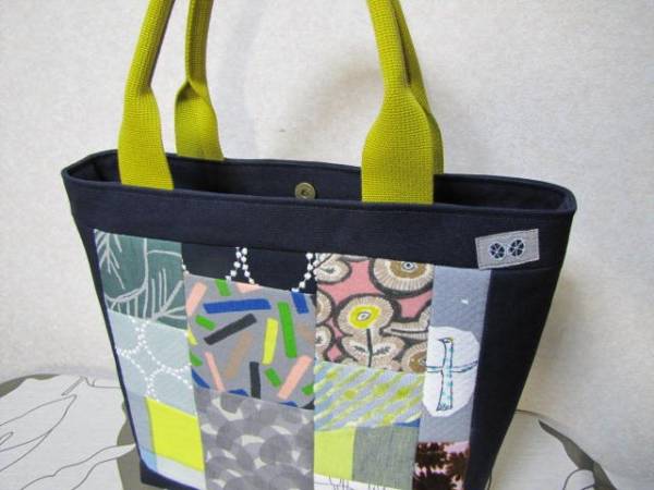 ミナペルホネン ハンドメイド トートバッグ はぎれパッチ ミナ