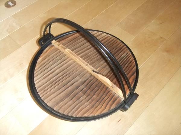 ◇南部鉄器 鉄鍋なべ 2本ツル 約直径30×高さ8cm 木蓋付 中古 【公式通販】