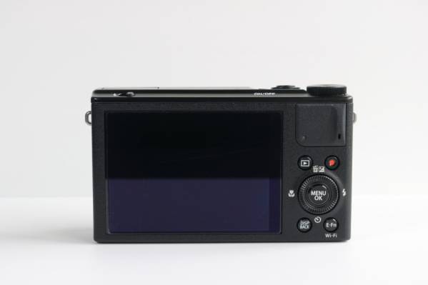 FUJIFILM XQ2 ブラック 中古美品 おまけ付 FUJIFILMXQ2ブラック中古美