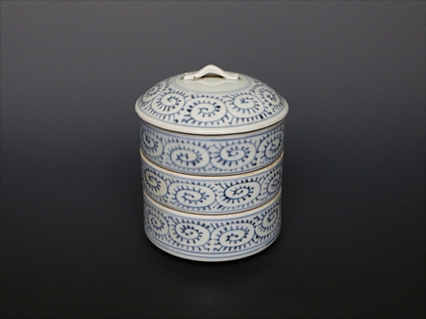 杜】 古伊万里 染付タコ唐草 三段重 PP2235 キッチン・食器 古伊万里