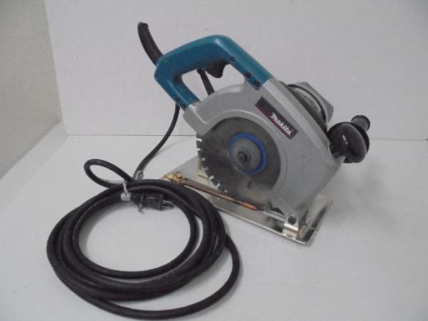 c134 マキタ makita 8型カッタ 4108R 中古
