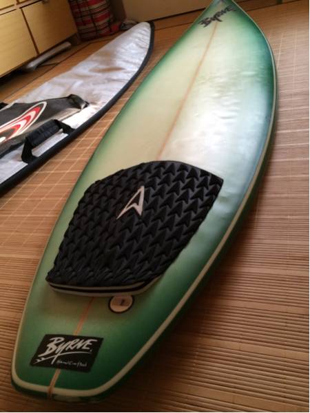 BYRNEサーフボード