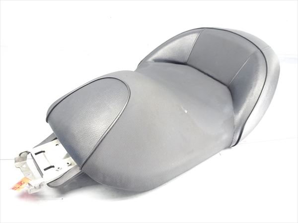 γ0215 ホンダ フォルツァ Z MF08 後期 破れ無し！ 純正シート