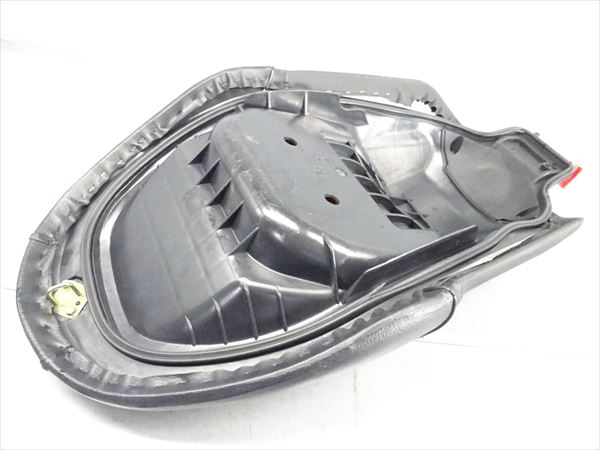 γ0215 ホンダ フォルツァ Z MF08 後期 破れ無し！ 純正シート