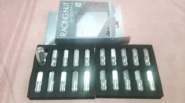 レーシングナット　アルミ　ロング　M12 　1.5 ほぼ新品