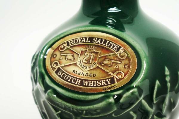 21年 ロイヤルサルート SALUTE 未開栓 ROYAL 700ml 未開栓ROYAL ウ 40% 樋*
