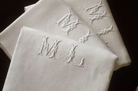 フランス製ダマスク織テーブルナプキン、刺繍クロス、セット