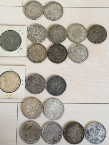 貴重！明治の銀貨竜五十銭銀貨 まとめて19枚！！ (19)日本古銭 竜5銭