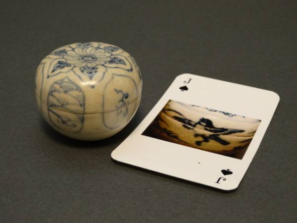SAWAN3967 ベトナム・15～16世紀 安南染付果実窓絵合子・香合 ,◎落札