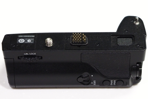 OLYMPUS E-M1用 HLD-7 パワーバッテリーホルダー 中古