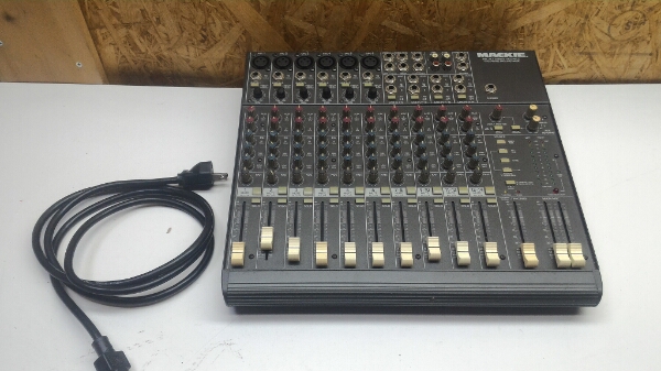 MACKIE 14チャンネルミキサー　1402-VLZ 通電確認済み