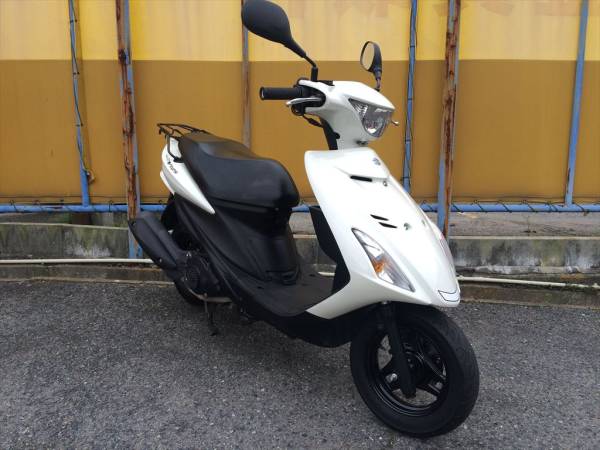 アドレスV125S FI車 コンパクト 人気の白 アドレスV125S