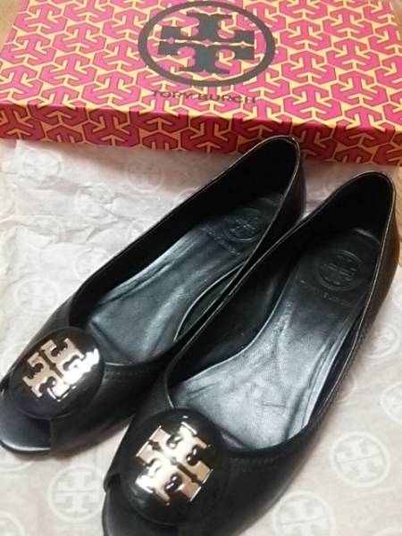 トリーバーチ　オープントゥ　ヒール3センチ　ブラック　通勤に