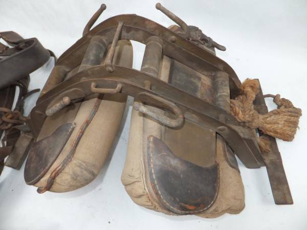 ★　　日本陸軍　砲体架匡及び属品帯革　(実物)　支那事変