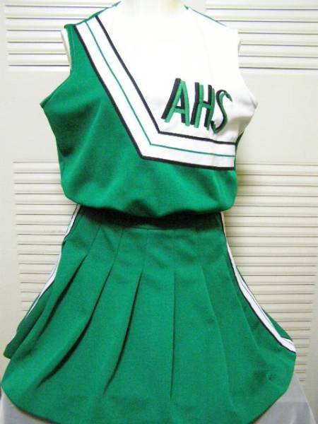 Ahs チアリーダーユニフォーム プリーツミニワンピース ｌ N25 ダンス 売買されたオークション情報 Yahooの商品情報をアーカイブ公開 オークファン Aucfan Com