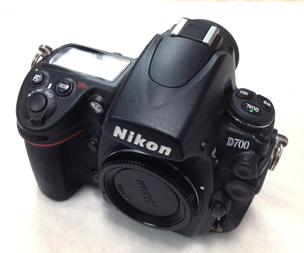 【Nikon D700】フルサイズデジタル一眼レフカメラ 新品同様
