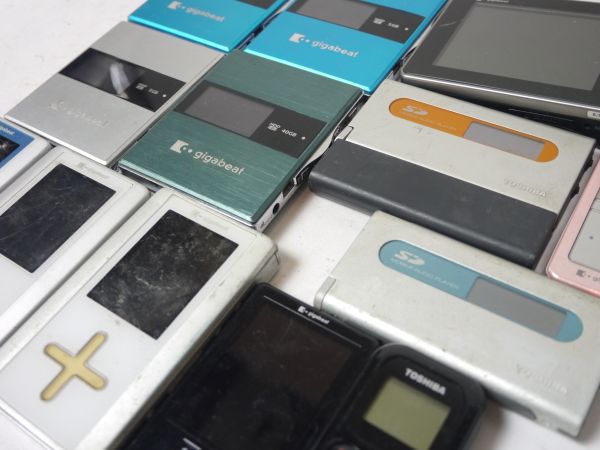 デジタルオーディオプレーヤー まとめ売り ジャンク出品 デジタルオーディオプレーヤー13台まとめてジャンク品2gigabeat +++