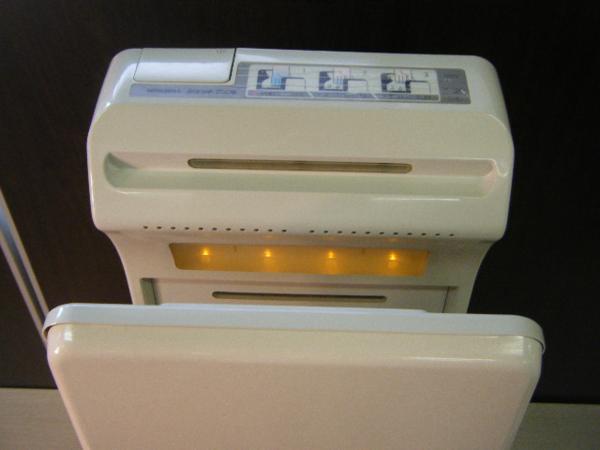 mや9☆三菱 ハンドドライヤー ジェットタオル JT-116C4