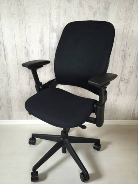 送料無料 Leap（リープチェア） V2 Steelcase（スチールケース