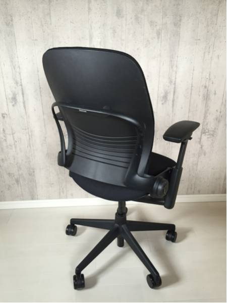 送料無料 Leap（リープチェア） V2 Steelcase（スチールケース