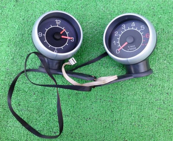 MCC クーペ　タコメーター/時計　MC01M