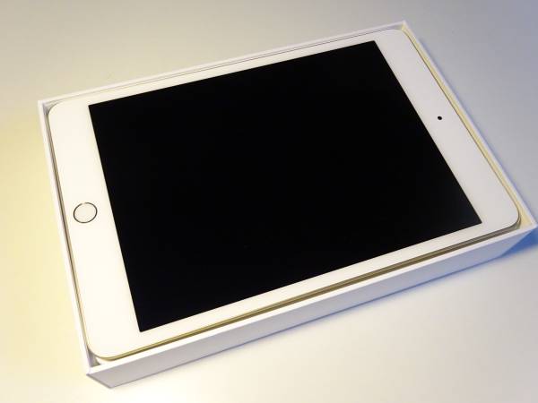 iPad mini4 64GB ゴールド Wi-Fiモデル iPad mini4 64GB Gold Wi-Fi