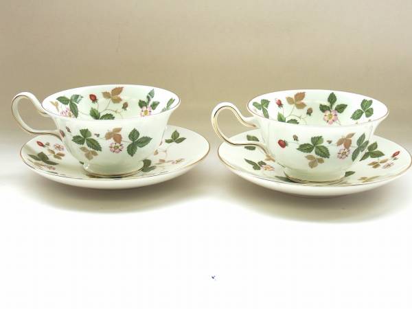 ☆ウェッジウッド ワイルドストロベリー カップ&ソ－サー 2客★