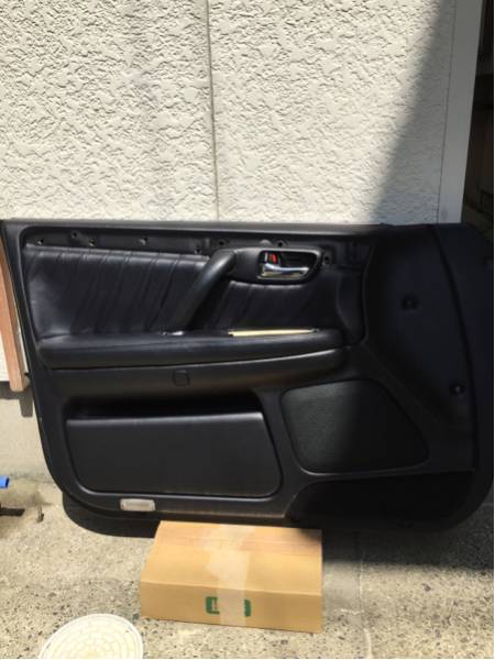 17 171 175 クラウン エステート 黒革 トリム 内張り 助手席 前