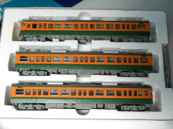 JR TOMIX HO Yahoo!オークション - 115系 HO-913 東海色 2000番台