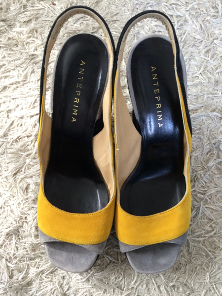 美品 アンテプリマ anteprima サンダル 36.5 正規品 黒 黄色 靴
