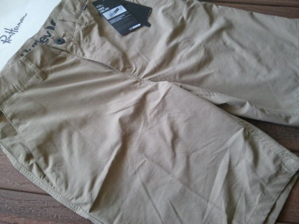 HURLEY ハーレー Dri-Fit Chino Shorts 【W31】 -Khaki- US正規