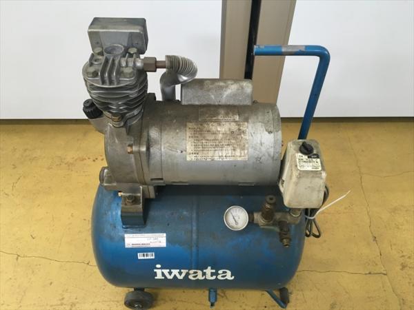 ●ジャンク品　iwata　レシプロコンプレッサー　DSP-04P A109106