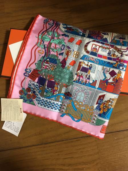 レディース 未使用 HERMES カレ45 ポケットチーフ シルク 風よ吹け 箱付き