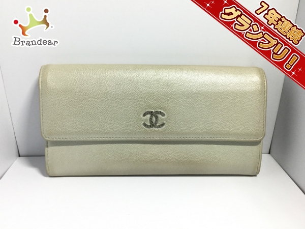 シャネル 長財布 美品 キャビアスキン アイボリー CHANEL