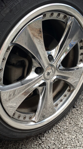 クレンツェ　☆18インチ☆　タイヤバリ山☆