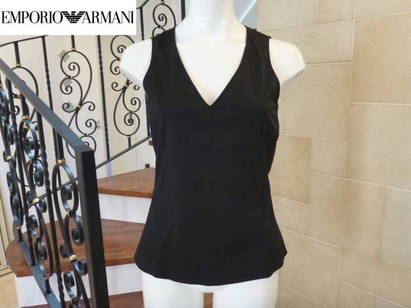 美品EMPORIO ARMANI エンポリオアルマーニ黒トップス