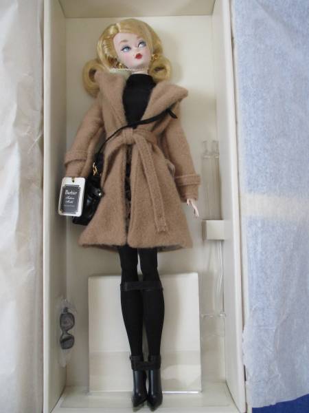 新品　バービー　キャメルコート　ゴールドレーベル　fmc