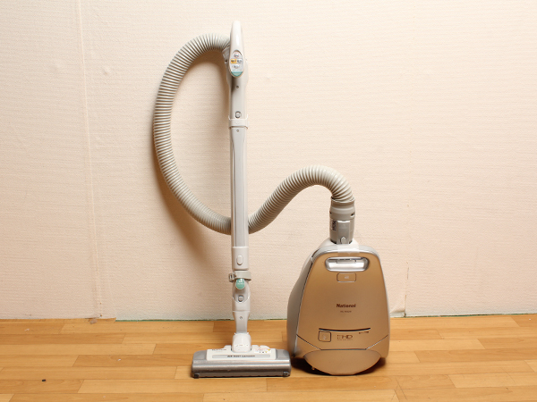 ナショナル MC-P800W 紙パック掃除機 メタリックシルバー