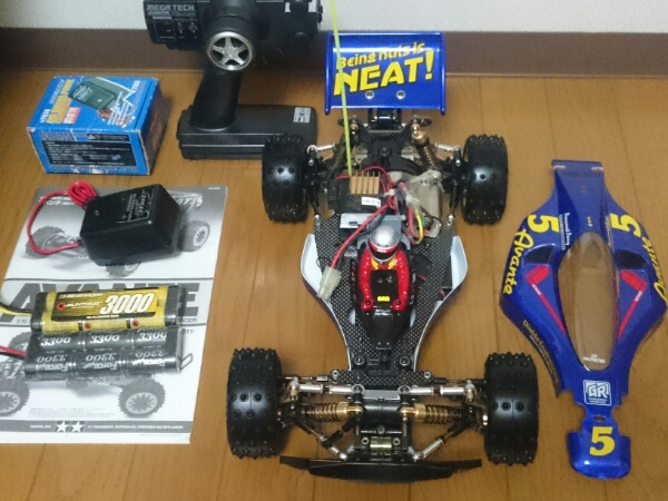 タミヤ 1/10 アバンテ 2011 レーシングバギー フルセット おもちゃ