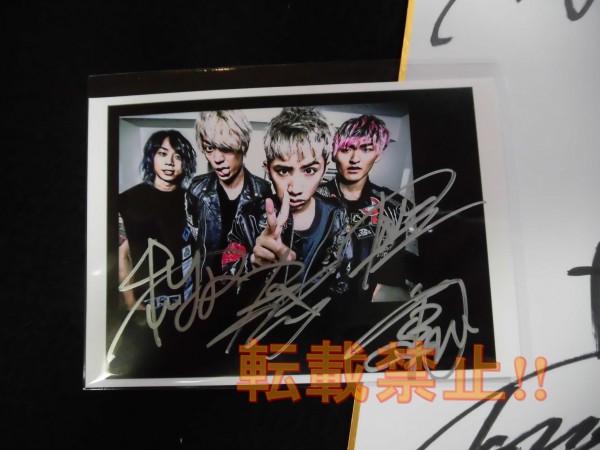 ONE OK ROCK ワンオクロック 》直筆サイン色紙&フォト タレントグッズ