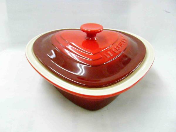 新品 ル クルーゼ ハート ディッシュ 蓋付 レッド(鍋)｜売買されたオークション情報、yahooの商品情報をアーカイブ公開 - オークファン その他
