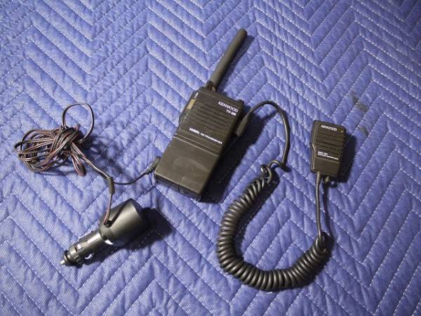 KENWOOD TH-25 FMトランシーバー ◎ ケンウッド TH-25 トランシーバー 無線 シガー電源付き KENWOOD