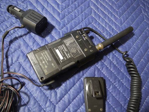 ◎ ケンウッド TH-25 トランシーバー 無線 シガー電源付き KENWOOD